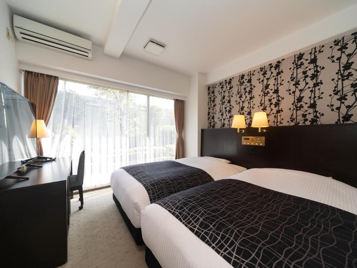 Apa Osaka Kadomashi Ekimae 3*